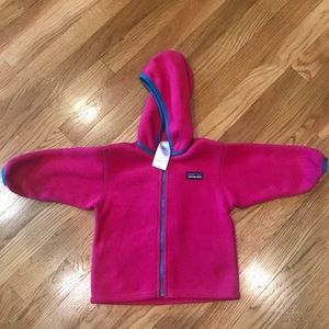 Vguc baby Patagonia, bright pink.